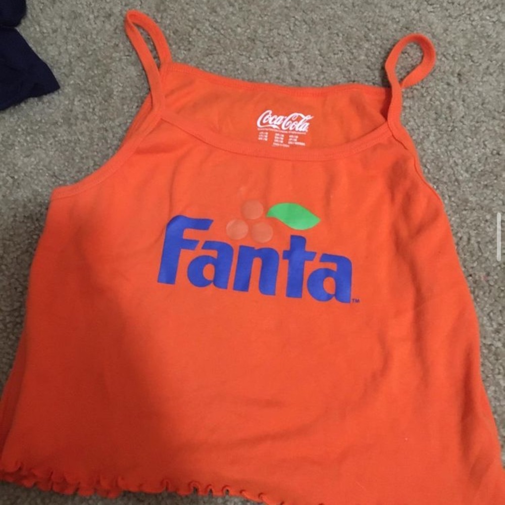 Cute Women’s Cropped Shirt